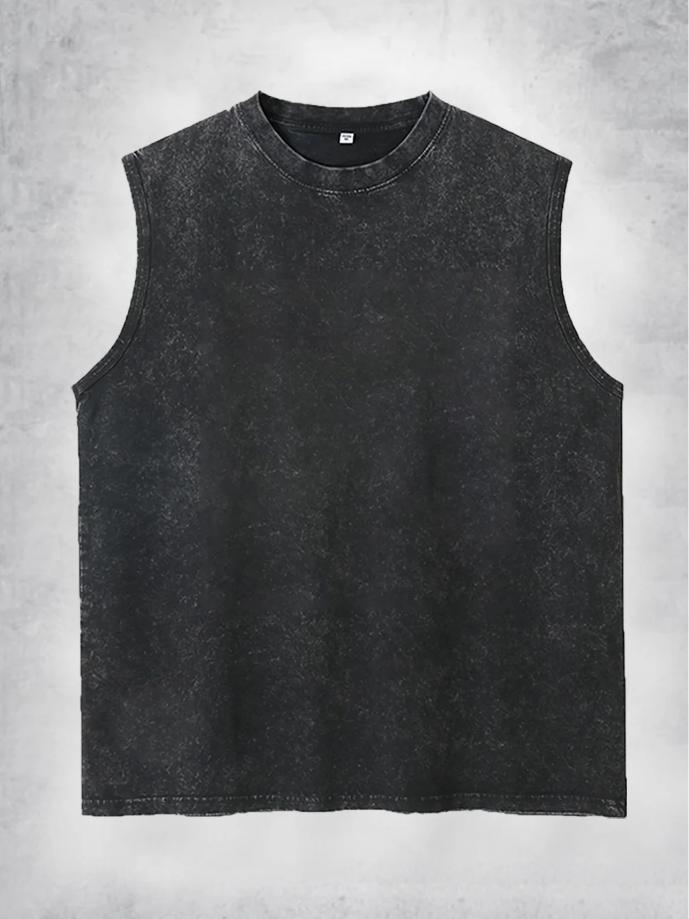 A Men'S Vest Made of Pure, Pre-Washed for Comfort, Ideal for Everyday Use. It Can Be Styled As Either an Undergarment Or an Outer Layer, Featuring a Trendy High-Street Aesthetic with a Stylish And Edgy Vibe. This 210G Vest Showcases a Vampire Teeth