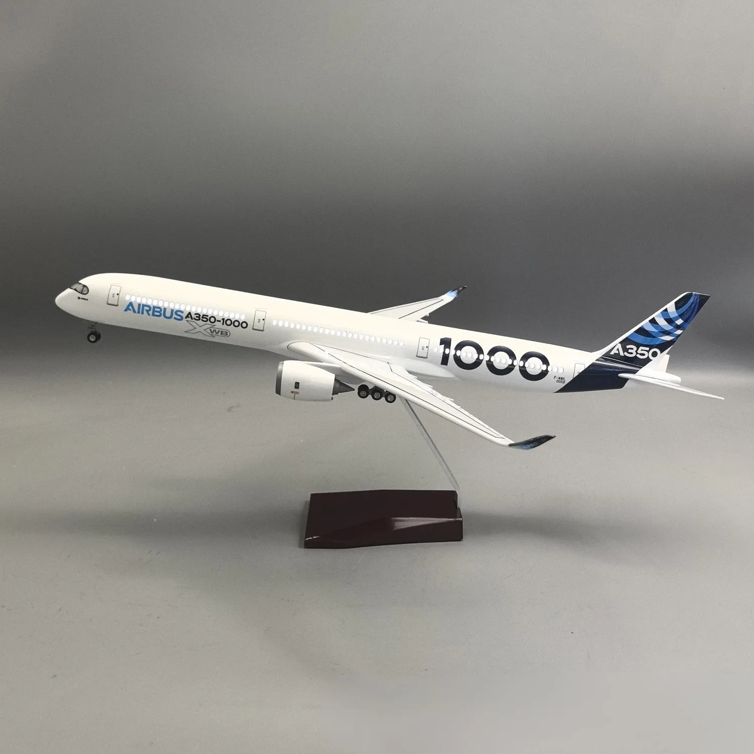 New 47cm 1/157 Scale Prototype A350-1000 Diecast Resin Airplane Model Toy Kit with Stand For Display Collection or Aviation Gift