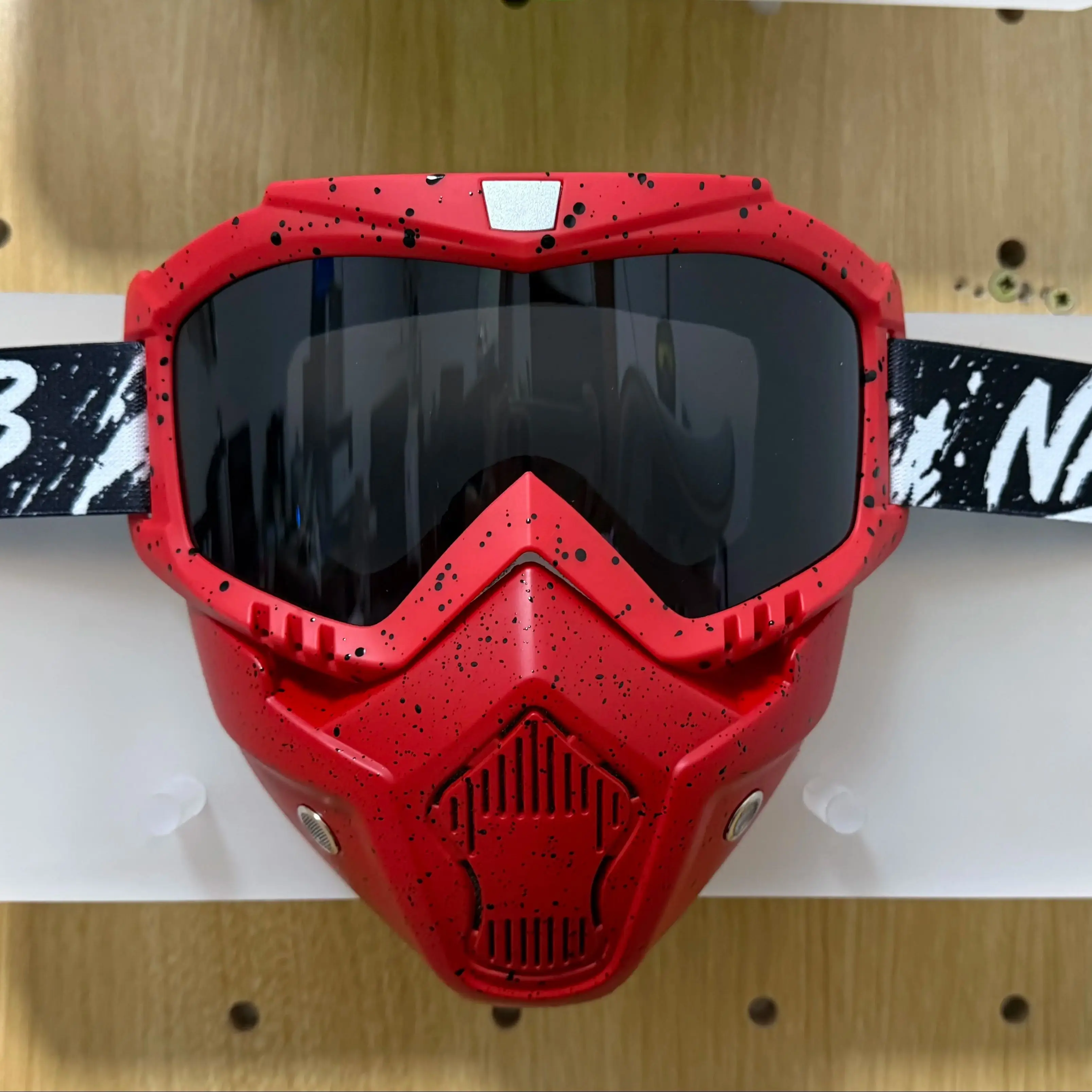 Outdoor Sports Windproof and Breathable Face Mask, Detachable Goggles, Cycling Goggles Mask, Also Usable for Welding Protection