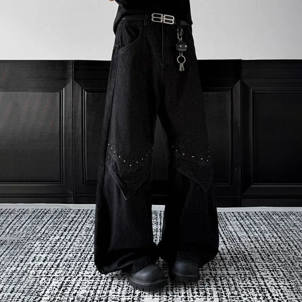 Celana Jeans Pria Model Rivet Lurus Lebar Gaya Retro Amerika Tren Fashion Jalanan Hip-Hop Longgar Kasual Unik Atasan Pria 2025