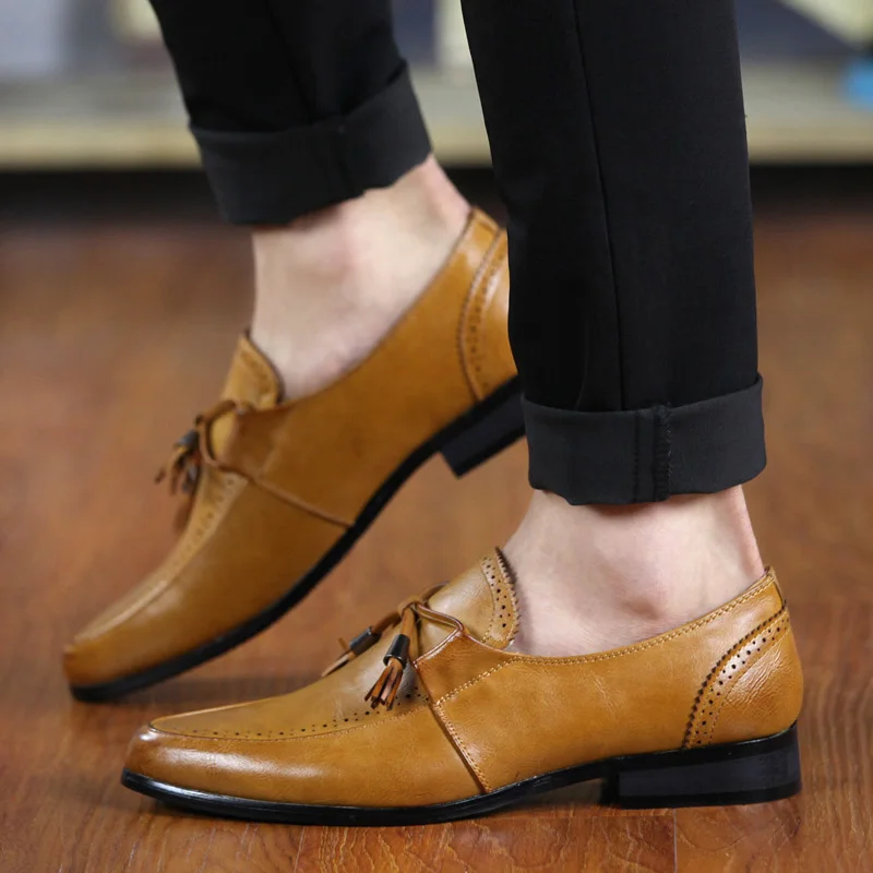 أحذية جلدية جديدة مدببة برباط علوي كاجوال بكعب منخفض مريحة للتنفس أحذية جلدية عصرية للنوادي الليلية مصفف شعر للرجال #2