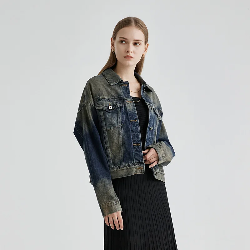 Giacca corta da donna in denim vecchio retrò, moda di inizio autunno, top temperamento