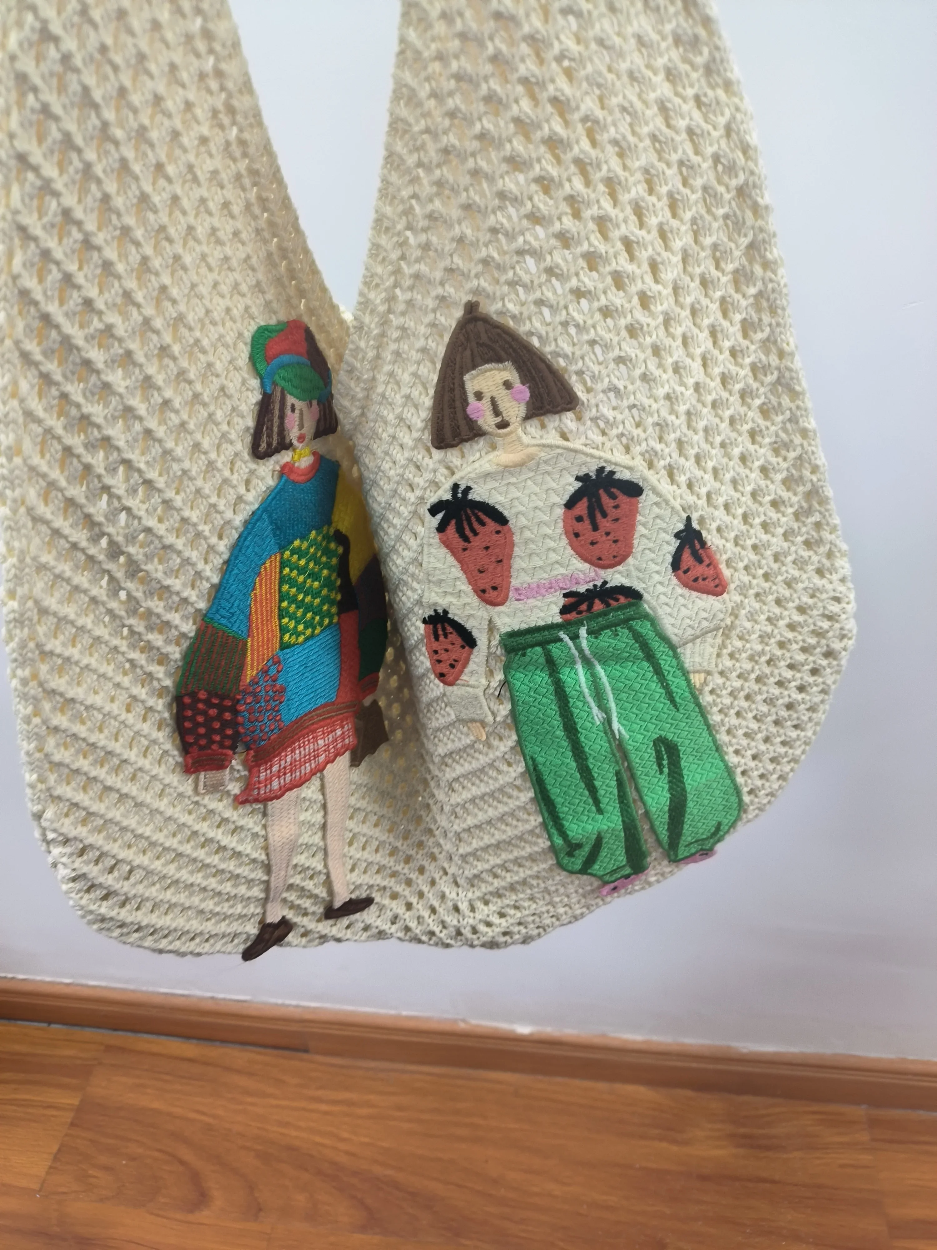 Hohle gestrickte Umhängetasche aus Netzstoff, Strandurlaub, lässige, schicke Cartoon-Einkaufstasche, leichte, lässige, gewebte Damenhandtasche mit Entspannung – Detail 2