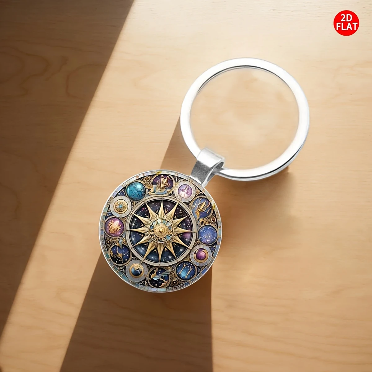 Retro-Himmlischer Schlüsselanhänger. Sonne, Mond & Sterne mit Tierkreiszeichen. Metallische Oberfläche. Unisex-Geschenk für Feiertage & Jahrestage. – Detail 6