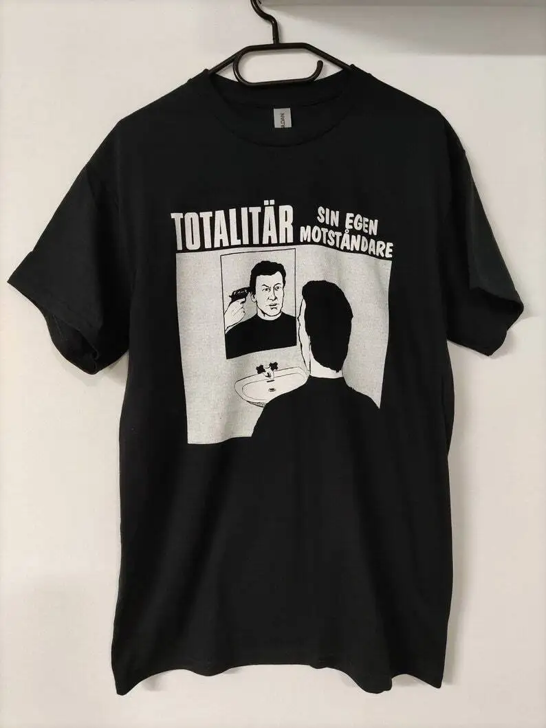 

Totalitar T-shirt hardcore punk d-beat TE1895