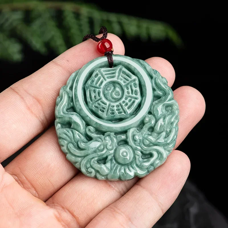 Colgante de Jade verde esmeralda de grado A tallado a mano hueco doble dragón Tai Chi Bagua marca antigua collar de joyería para hombres y mujeres