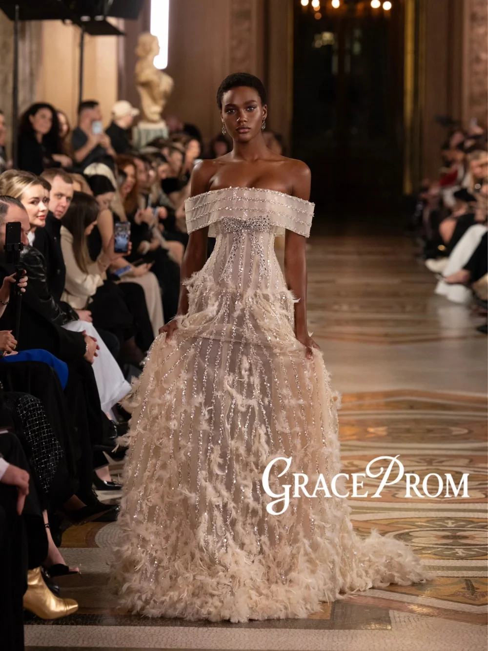 Feathered Luxury Beaded Evening Dress Charming Bow A-line Long Wedding Party Gown 2026 Customized Off Shoulder Red Carpet Gowns