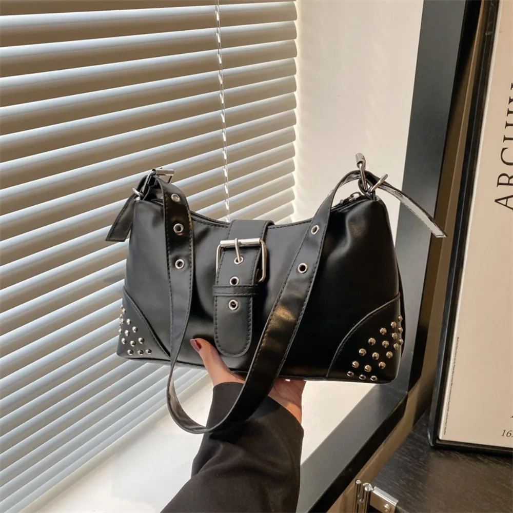 

Ретро дизайнерская сумка подмышками с пряжкой Y2k Винтажная сумка на плечо с заклепками из искусственной кожи Готическая пряная женская сумка для девочек