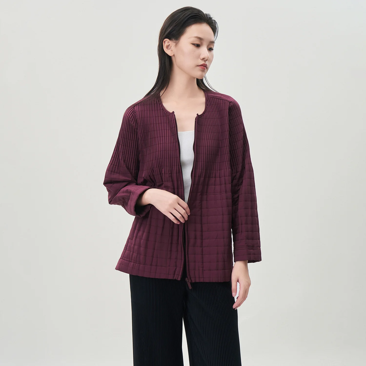 Kurtka zimowa damska Miyake z plisami, bawełniana, z szalikiem, zapinana na zamek, luźna, gruba, ciepła, wysokiej jakości, uniwersalna kurtka bawełniana, warstwa wierzchnia, plisowana.