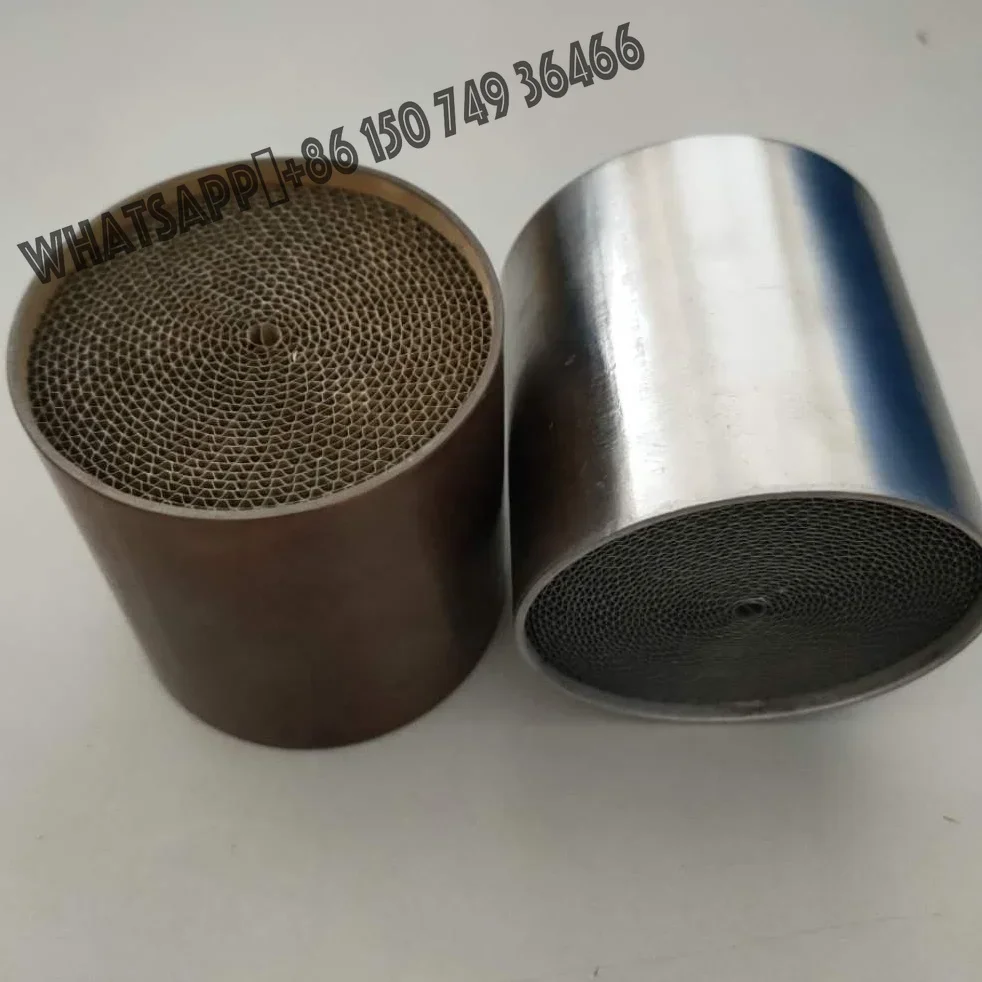 

Motor Vehicle Catalytic Converter Universal Honeycomb Metal matrix Three-way Catalytic Converter