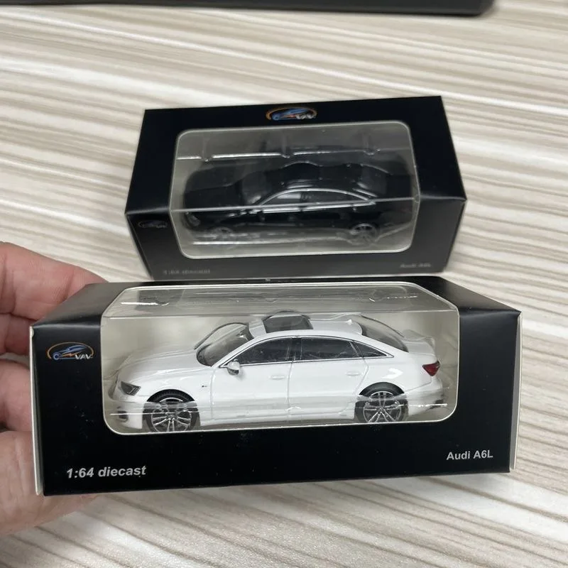 VAV 1/64 AUDI A6L Legering Motorvoertuig Speelgoed Spuitgieten Metaal Model Collectie Jongen Kerstcadeau