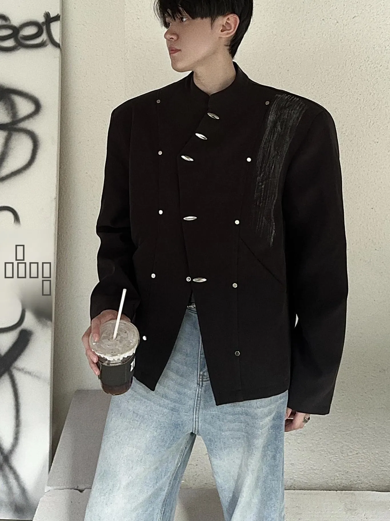 

Новая китайская куртка-пиджак унисекс с эффектом брызг чернил, металлическим декором, свободного кроя, с подплечниками и воротником-стойкой