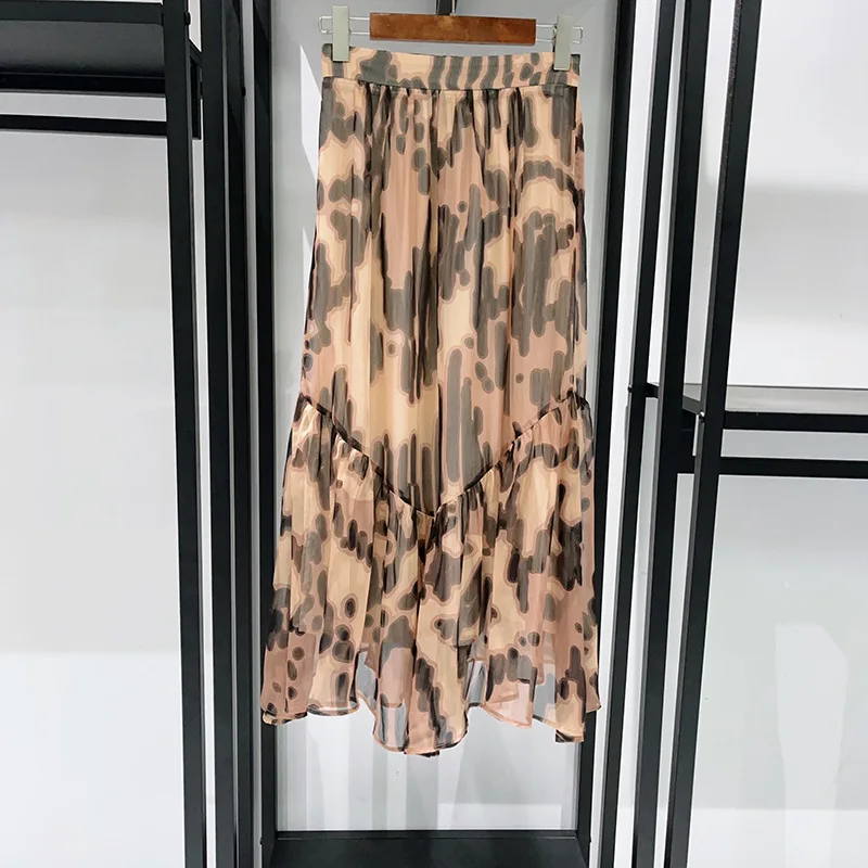 2025, Herbst-Winter-Retro-Kleid mit geometrischem Blumenmuster im Urlaubsstil, weiches Hemdkleid mit V-Ausschnitt und passendem Rock-Design