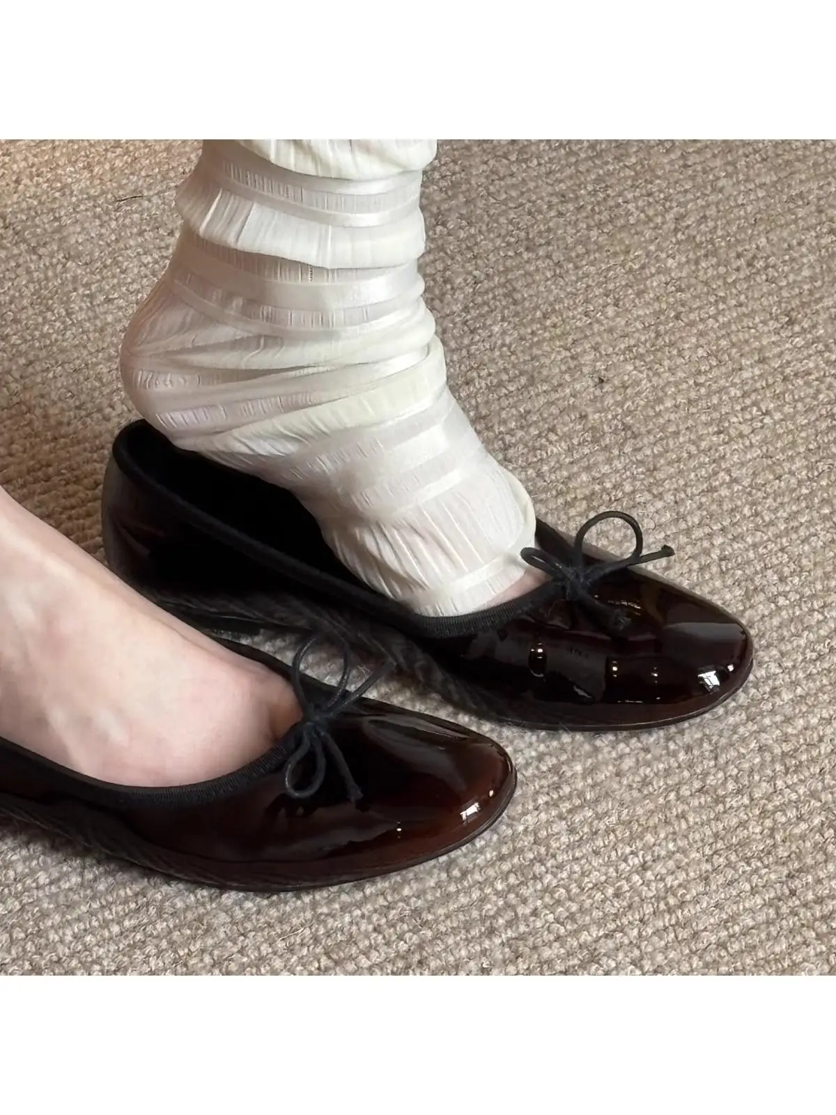 

Ретро-балетки с круглым носком и бантом, низкие, удобные, повседневные, модные женские туфли, простой стиль, на все сезоны