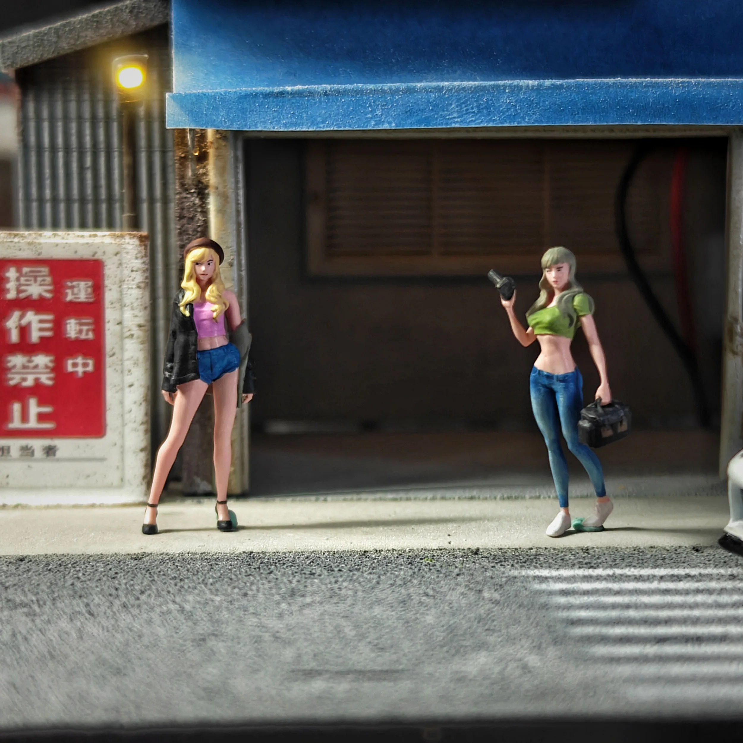 EHC Model 1:64 Scale Figurines Model Female Model&Female Photographer Duo Collection Miniature Hand-painted