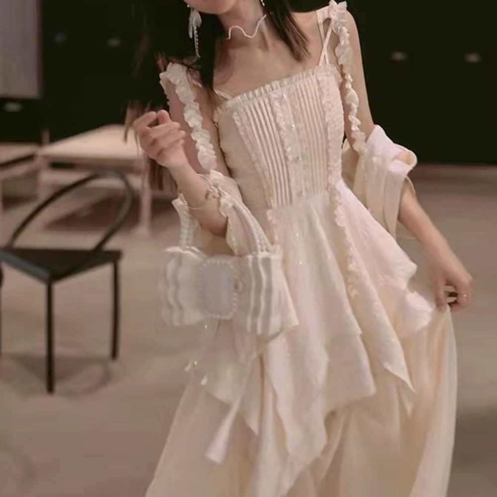 فستان الأميرة على الجري الصيفي بحمالات فستان نسائي راقي للركبة بشراشيب صيف 2025 فستان جديد على شكل حرف a