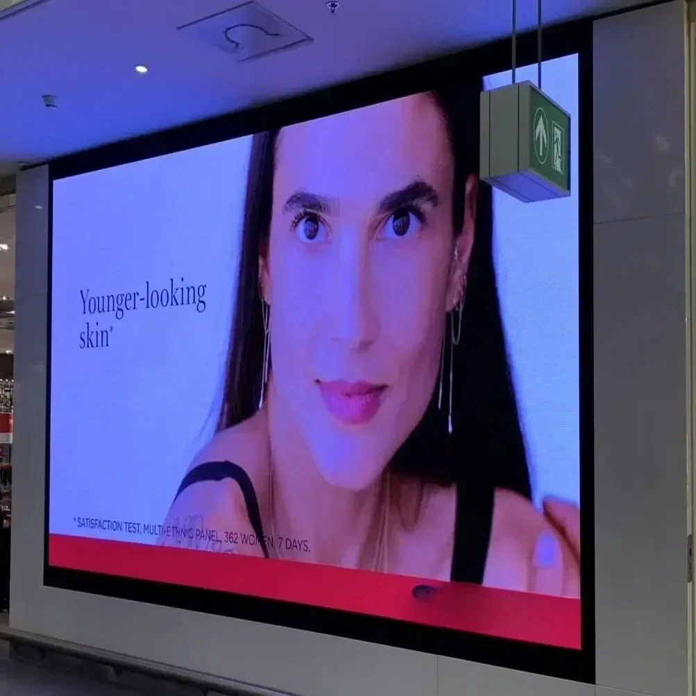 جدار LED داخلي P2.5 1.6*1.6M وP5 خارجي أمامي مفتوح 1.92*1.92M تكلفة الشحن