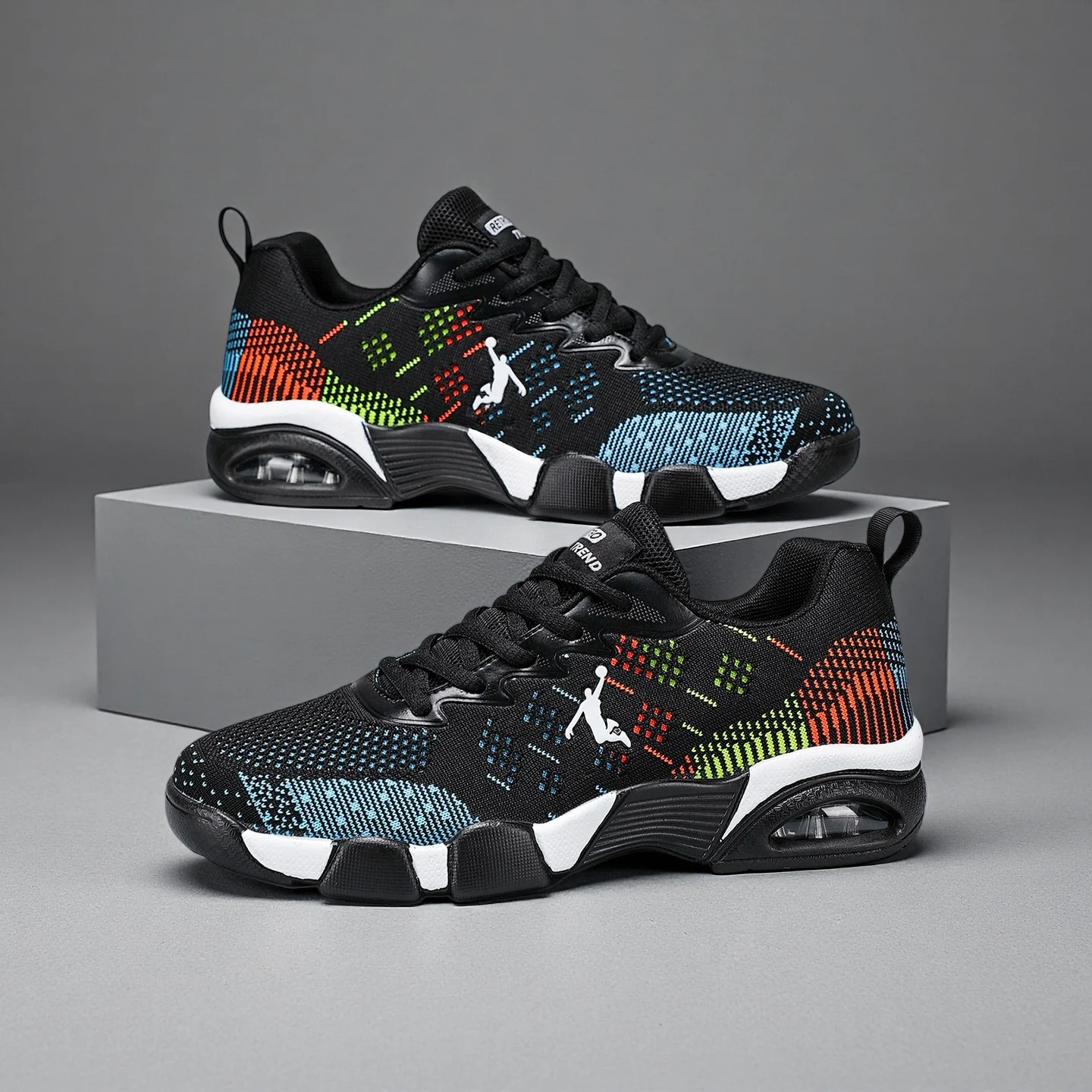 

Men's Large Size Hiking Running Shoes - Lightweight Breathable Outdoor Sneakers for Couples, Casual Fashion Athletic Training S