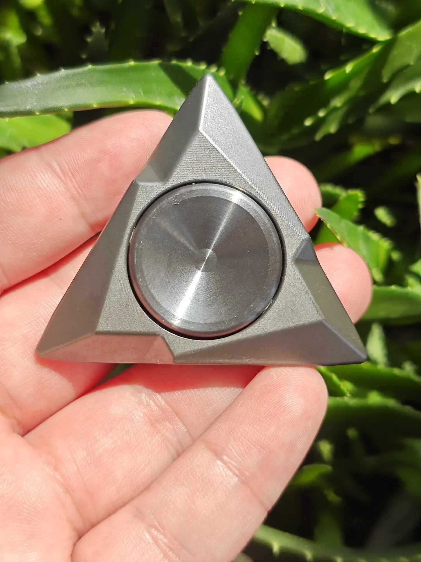 Used EDC Old Zhao Zirconium Anubis Gyro Edc, The Overall Quality Is Good, The Feel Is Also OK, Pre-sales Chat