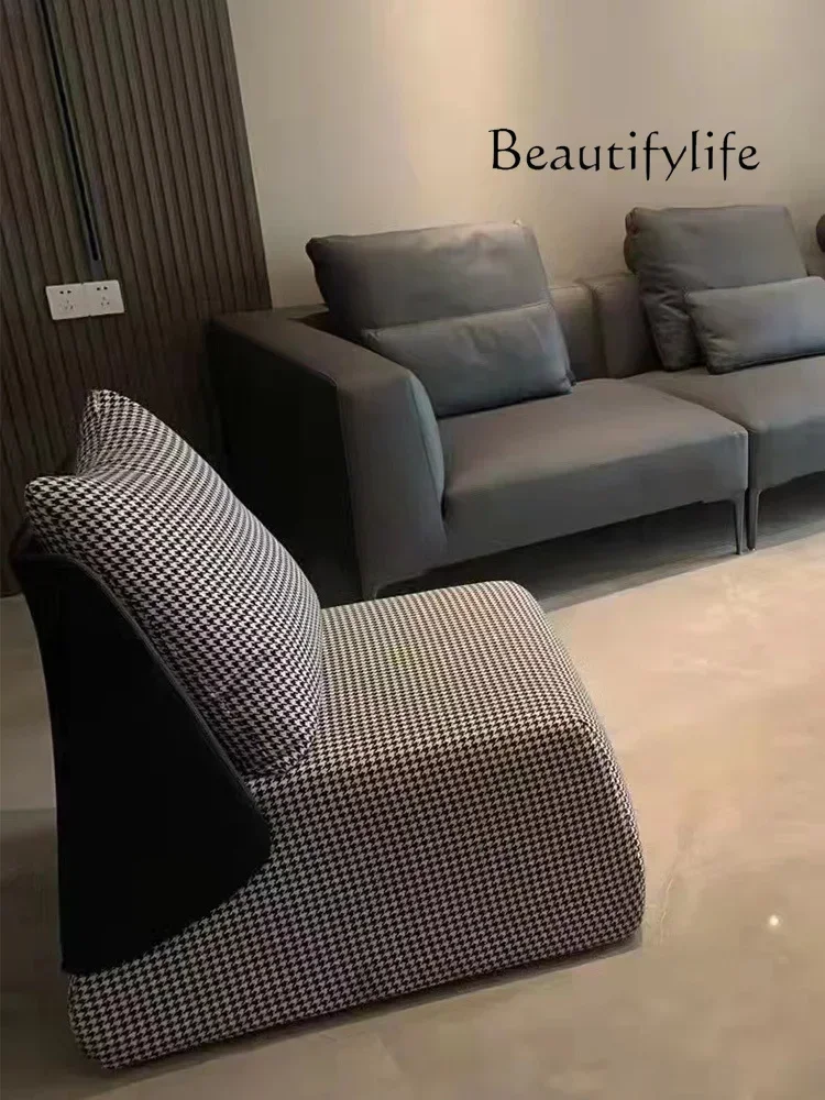 Single sofa Italian light luxury artistic sense designer leisure chair living room balcony solid wood tiger chair