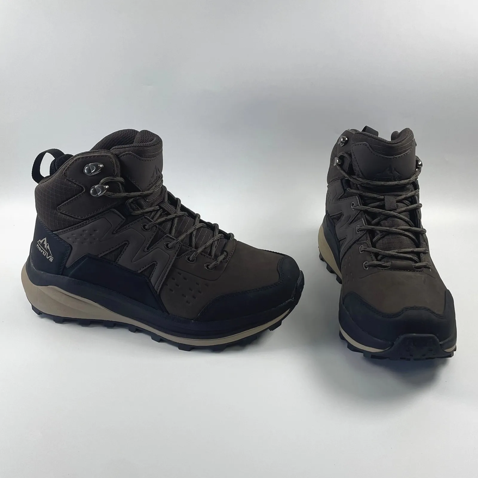 

New Arrival 2025 Winter Bestseller Unisex Anti-Slip Hiking Boots Casual Sports Shoes High-Quality Athletic Footwear Leisure Hiking Shoes