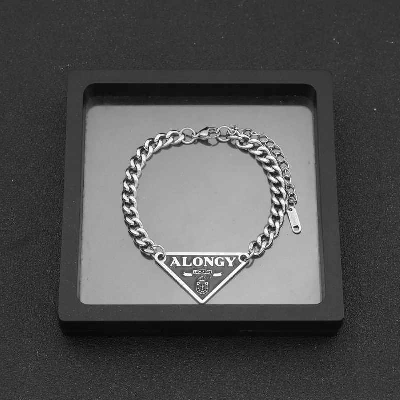 Autumn and winter classic fashion triangle collarbone chain hip-hop Cuban ins titanium steel necklace women's non fading jewelry view 6