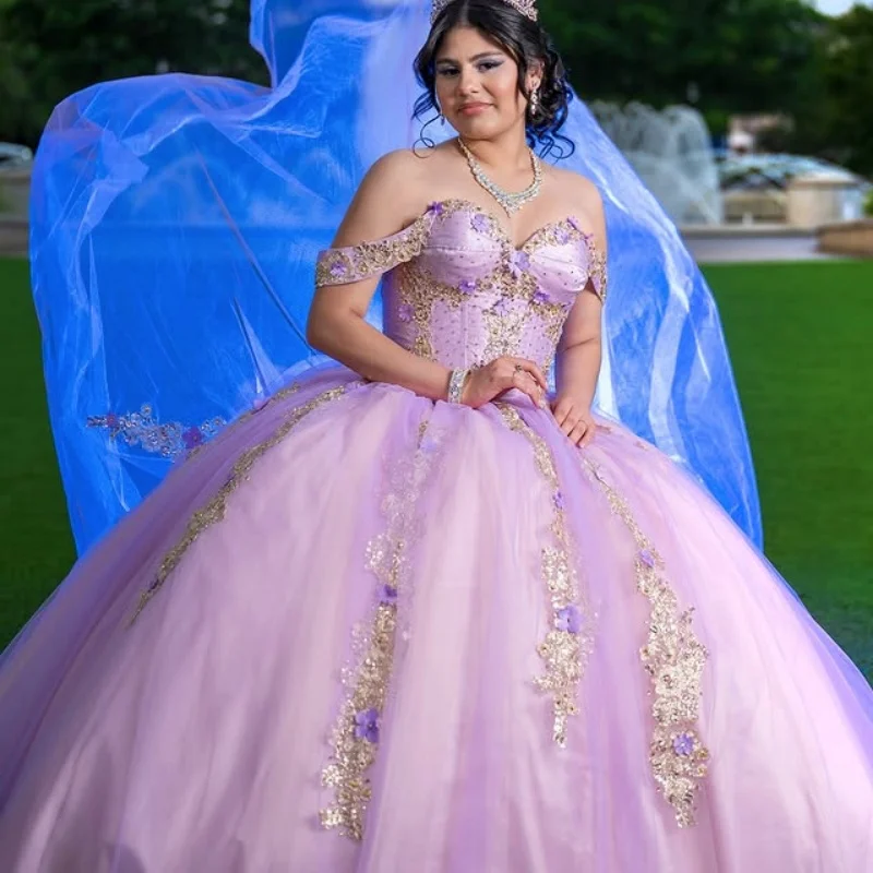 

Customized Lavender Purple Off Shoulder V-neck Quinceanera Dress applique Tull crystal Lace vestidos de 15 Quinceanera