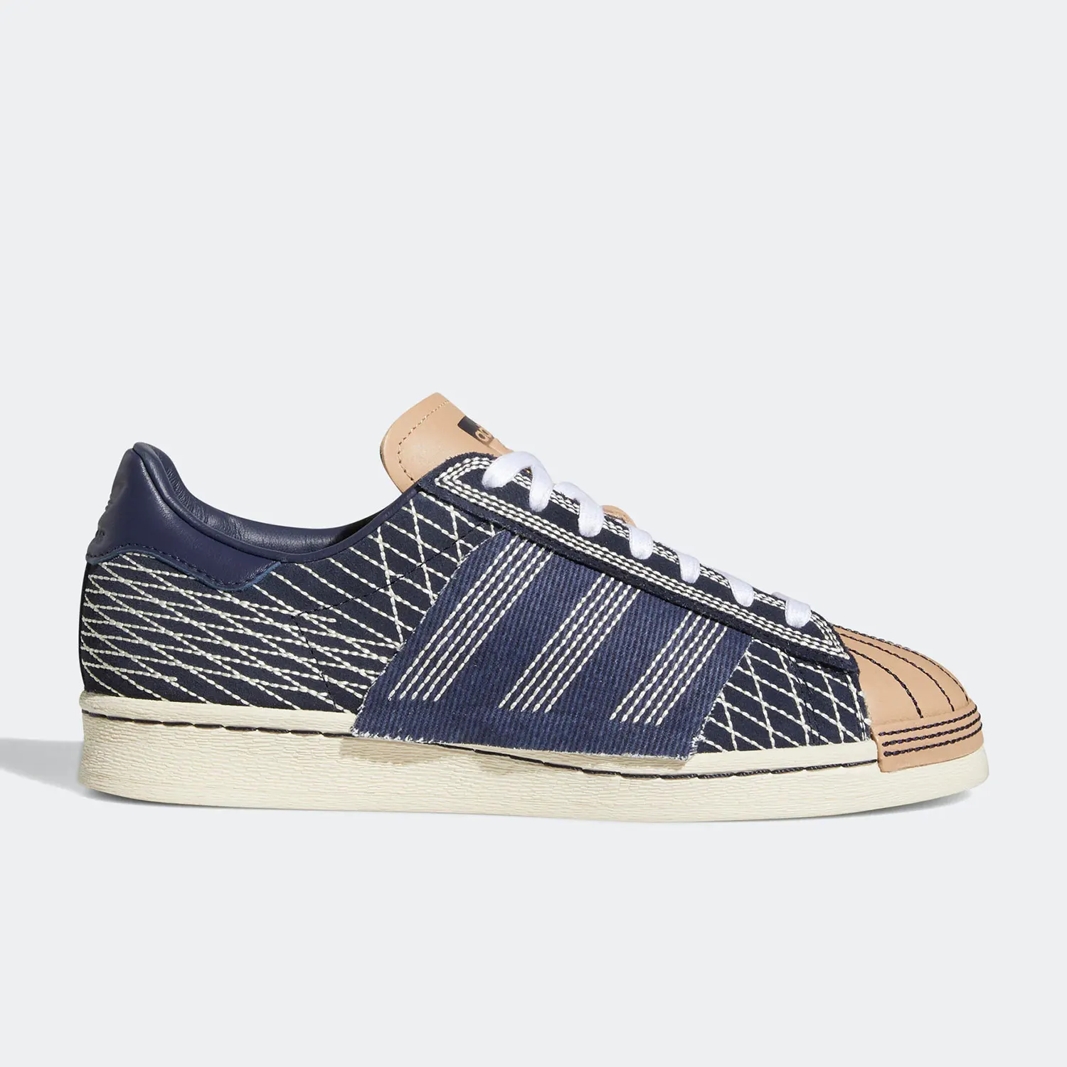 

Adidas Originals SUPERSTAR 82 Unisex Shell Toe Sneakers GW3204