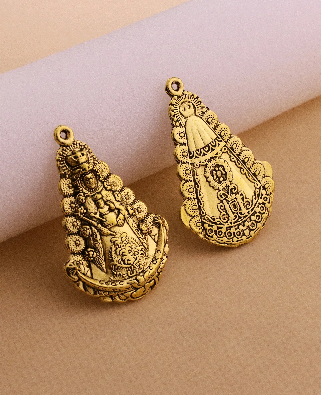 Colgante de medalla de la Virgen del Rocío católica, 5 uds., Nuestra Señora, Madonna de El Rocío, colgantes para joyería, accesorios de fabricación DIY
