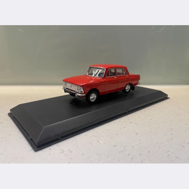 1/43 scale Moskvich 412 Alloy Model Car Adult Souvenir Classic Static Display Collectible Toy Gift