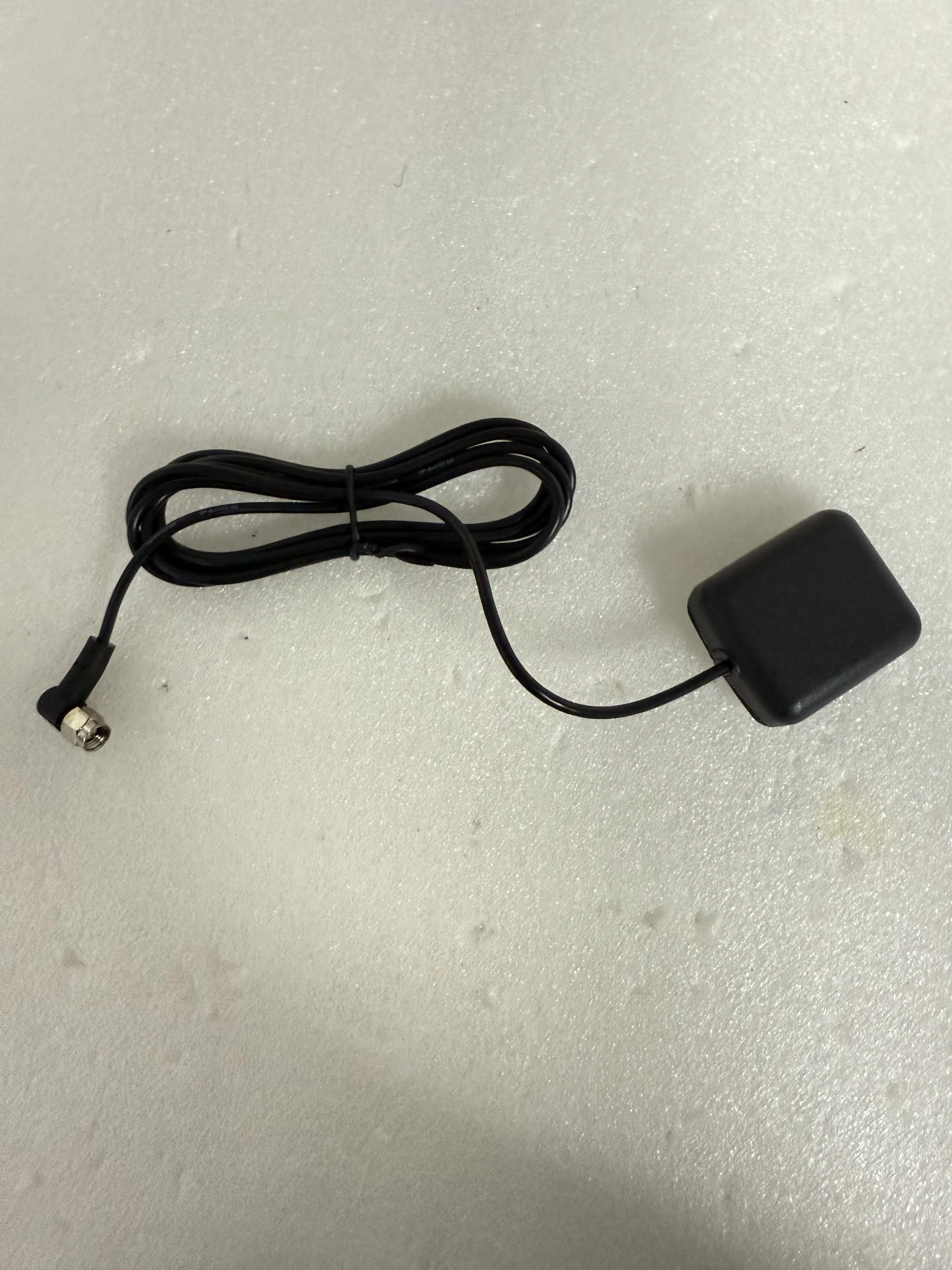 Car GPS Signal Antenna GPS Receiver Signal Enhance Device SMA Conector FM Auto GPS Accessories Suit For Car Navigation Radio DVD