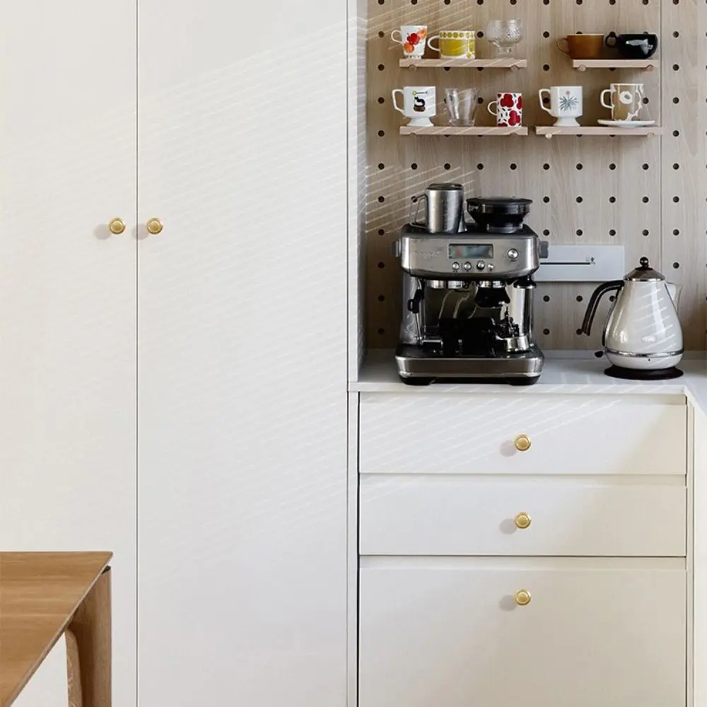 

Роскошная латунная дверная ручка шкафа, ярко-золотая французская ручка ящика, мебельная ручка с защитой от отпечатков пальцев, ящик