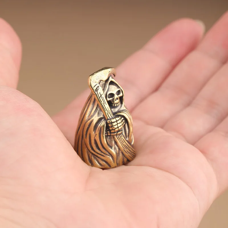 

Vintage Brass Death God Bell Vintage Pure Copper Car Keychain Pendant Punk Horror Statue Desktop Ornament Decor