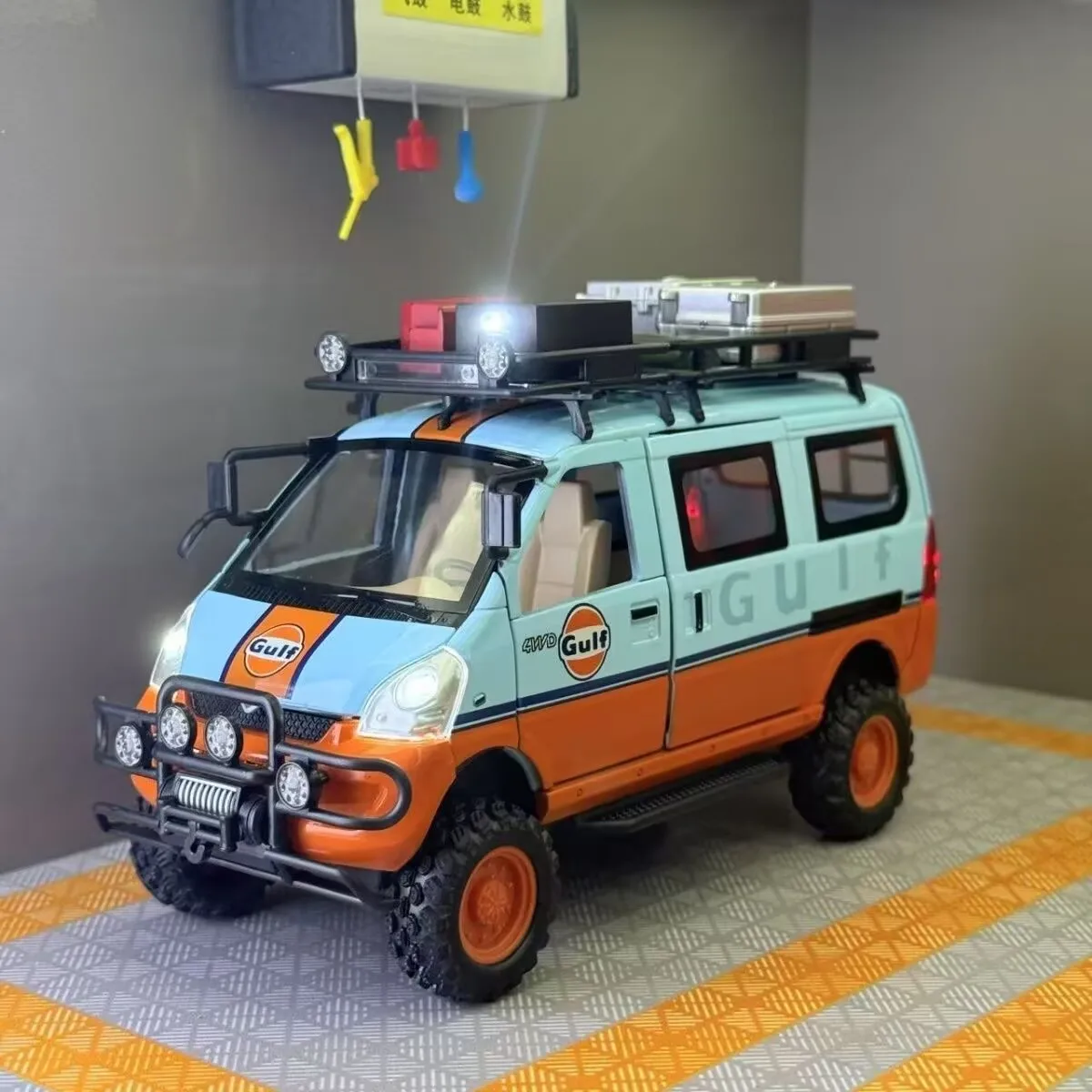 

Off road Version 1:24 Wuling Alloy Truck Model Diecasts Metal Modified Off-road Vehicles Car Model Sound and Light Kids Toy Gift