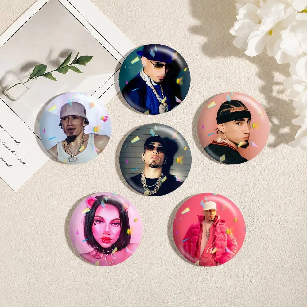 P-Primera Musa O-Omar Courtz  25mm 32mm 44mm 58mm 75mm Brooches Badges Pins for Accessories Gift