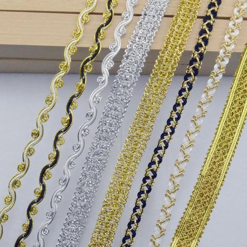 5 Meter/16,4 Fuß Neues Spitzenband für Kleidungszubehör, Kleider, Pyjamas, Duschvorhänge, Ethnischer Stil, DIY-Bekleidung, 1,5 cm breites goldenes Kreuzband