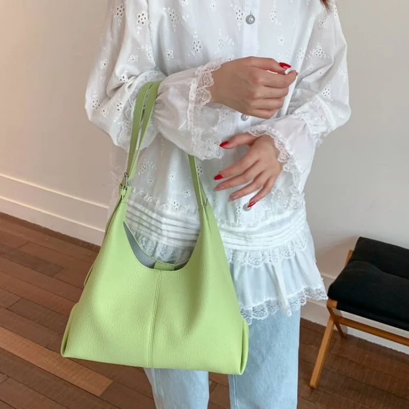 

Luxury Brand Leather Tote Bag For Ladies Spacious Handbag Shoulder Bag Elegant Classic Design