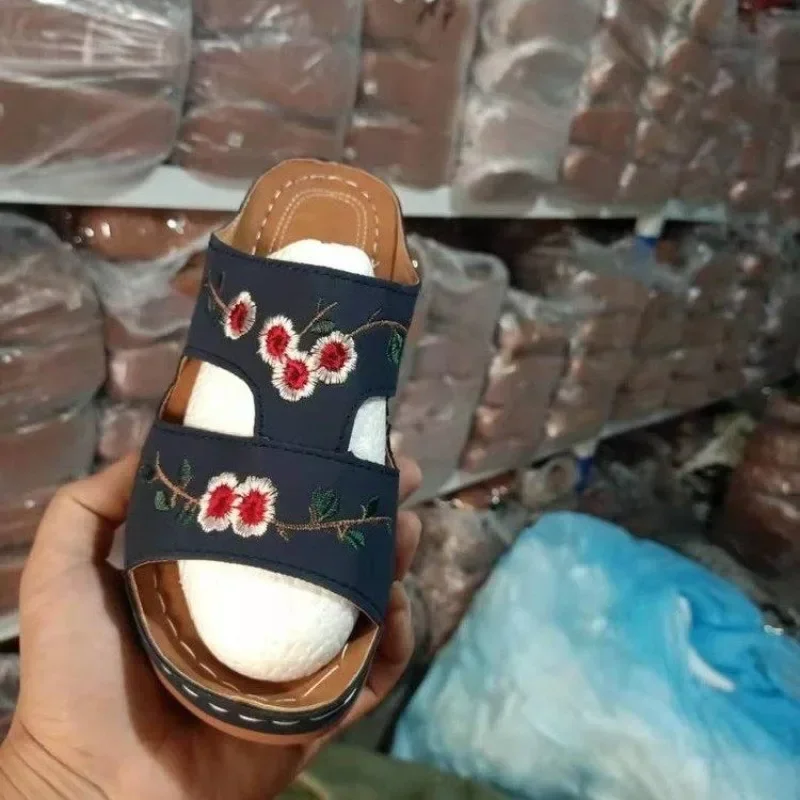 

Ladies Shoes New Open Toe Women's Slippers Outdoor Casual Embroidered Platform Wedge Sandals Summer Classics Daily Beach Slipper