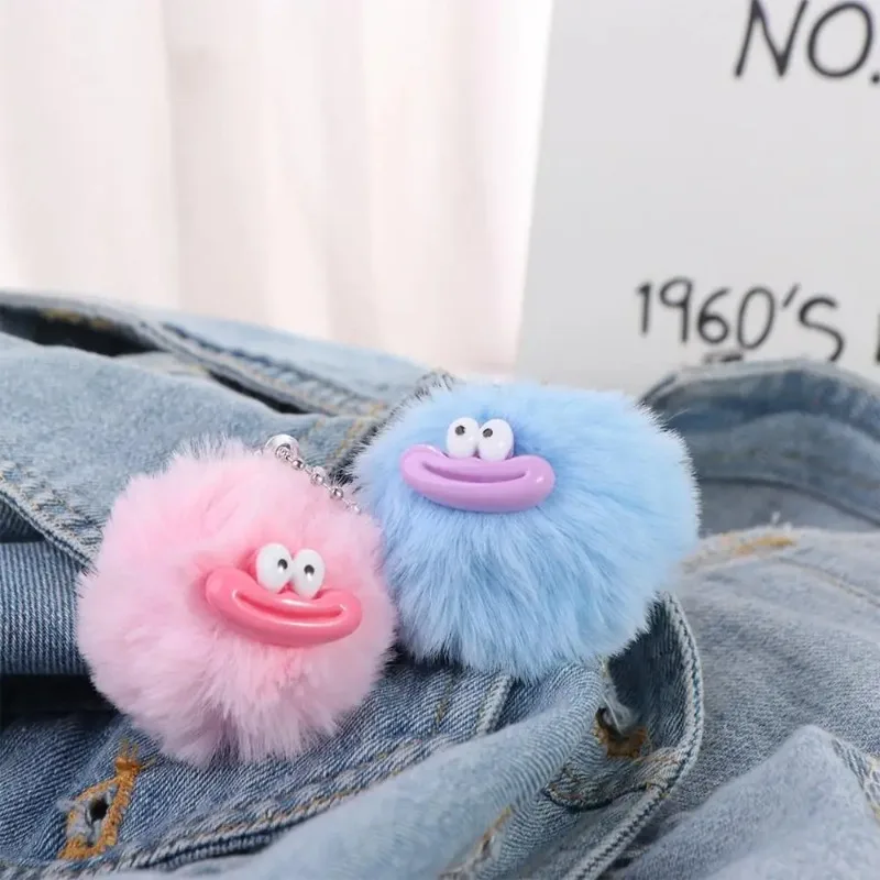 LLavero de peluche de dibujos animados, payaso divertido, llavero de boca de salchicha rellena, colgante de boca grande colorido esponjoso, periféricos de animé