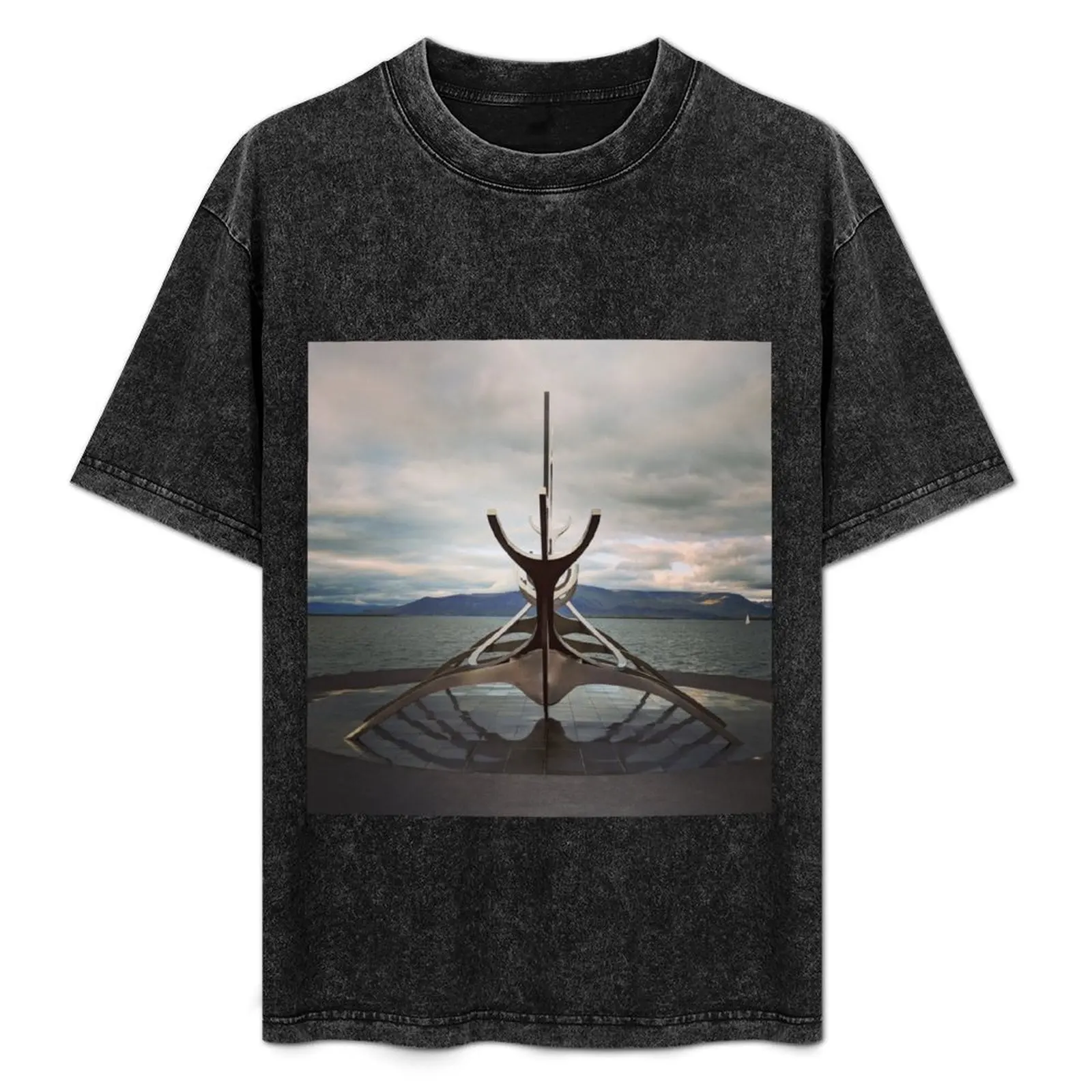

The Sun Voyager T-Shirt Summer Festival T-Shirt