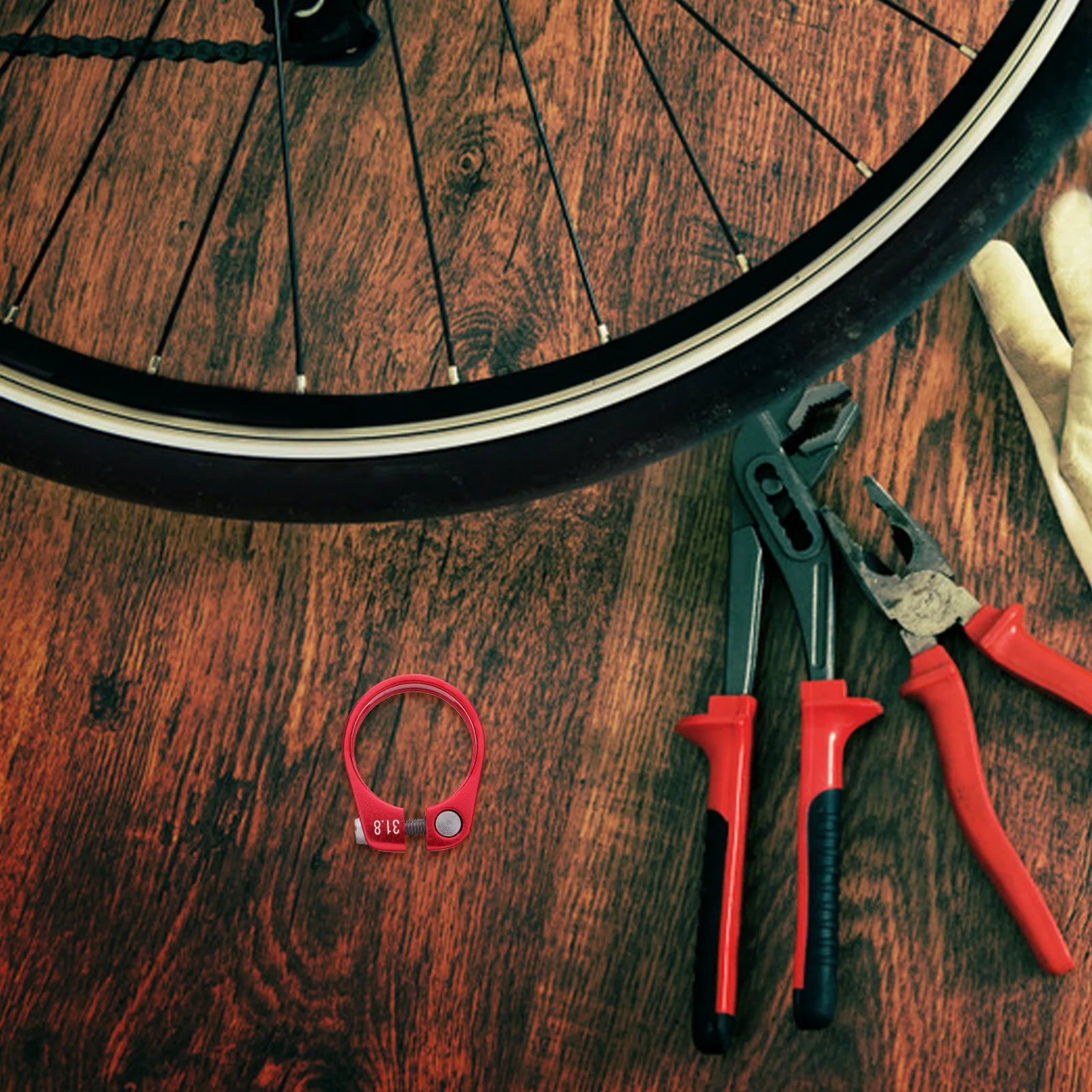 

Mountain Bike Seat Tube Clamp 31.8mm Red Aluminum Alloy Lightweight Locking Clip for Seat Post