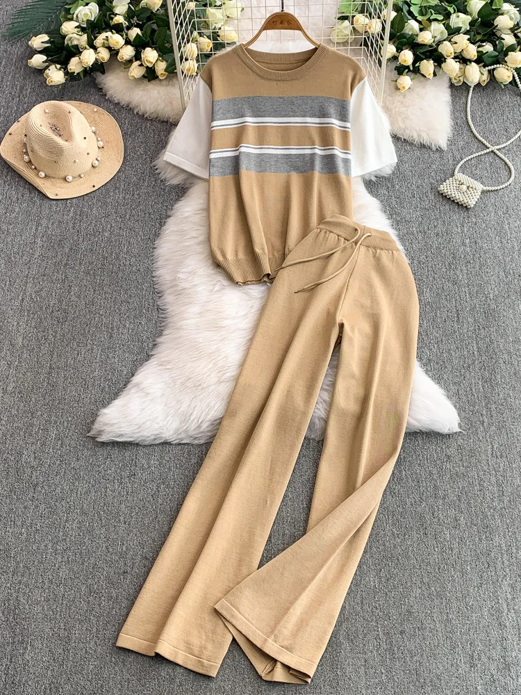 

Модный женский костюм 2025 года, новая цветная полосатая трикотажная футболка с короткими рукавами + утягивающие широкие брюки с высокой талией, комплект из двух предметов