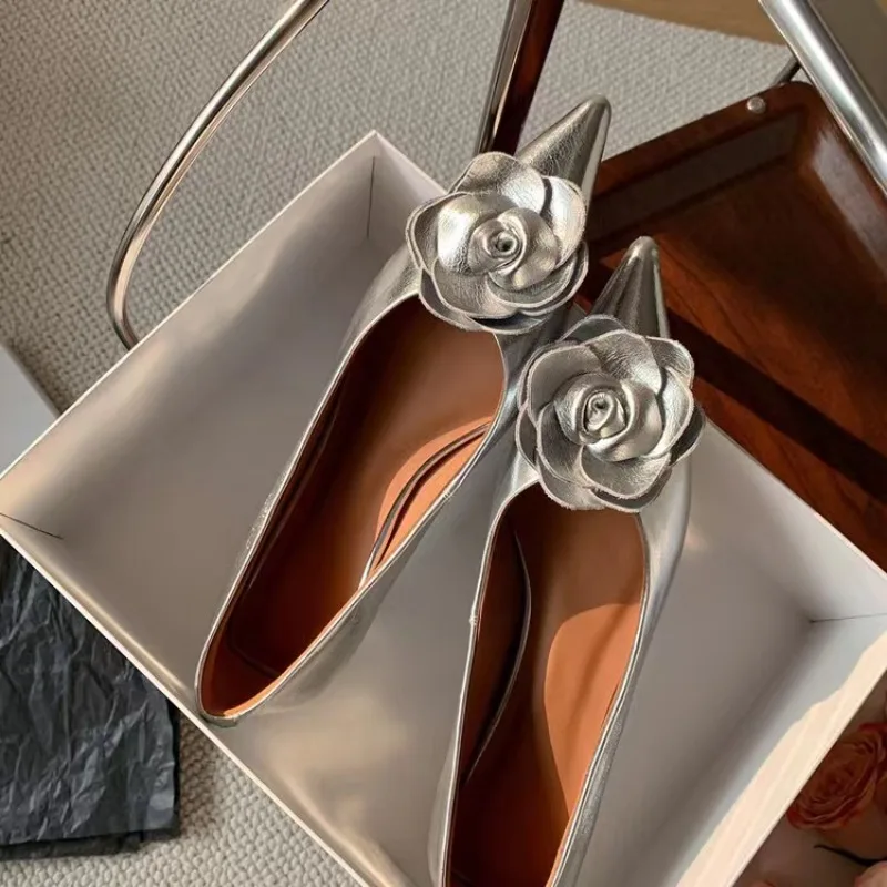 خنجر حذا فردي للسيدات خريف جديد أشار تو الفم الضحلة زهرة زلة المضادة للانزلاق مقاومة للاهتراء أحذية كعب منخفض