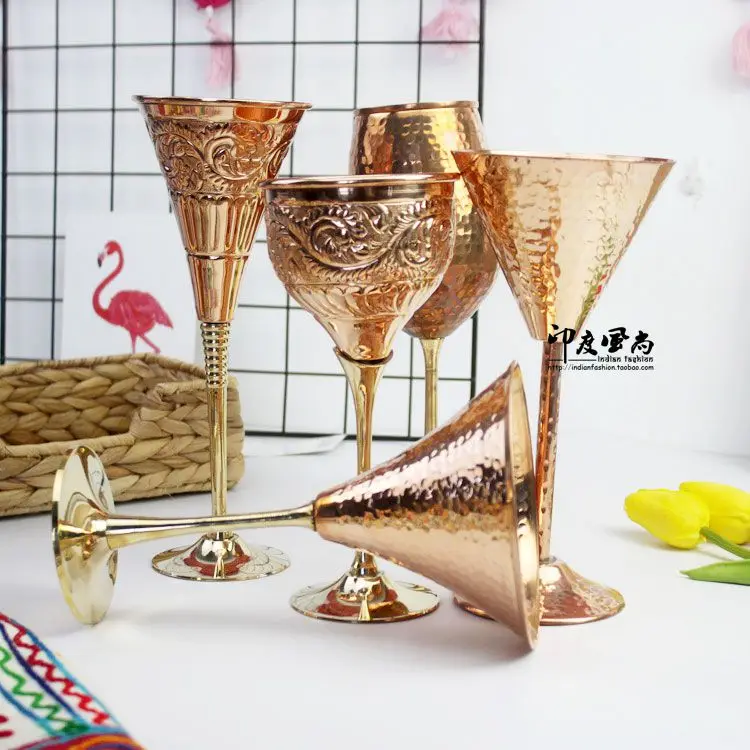 fashion imported brass goblets, wine glasses, Southeast Asian style restaurants, bars and cafes, bronze ornaments.