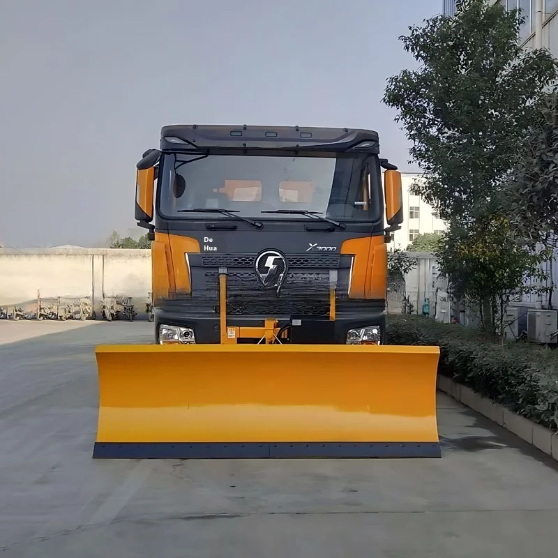 Shaanxi Automobile Shuangqiao Removal Highway Community Road Sweeping Vehicle, Can Install Melting Spreader, Snow Shovel Vehicle