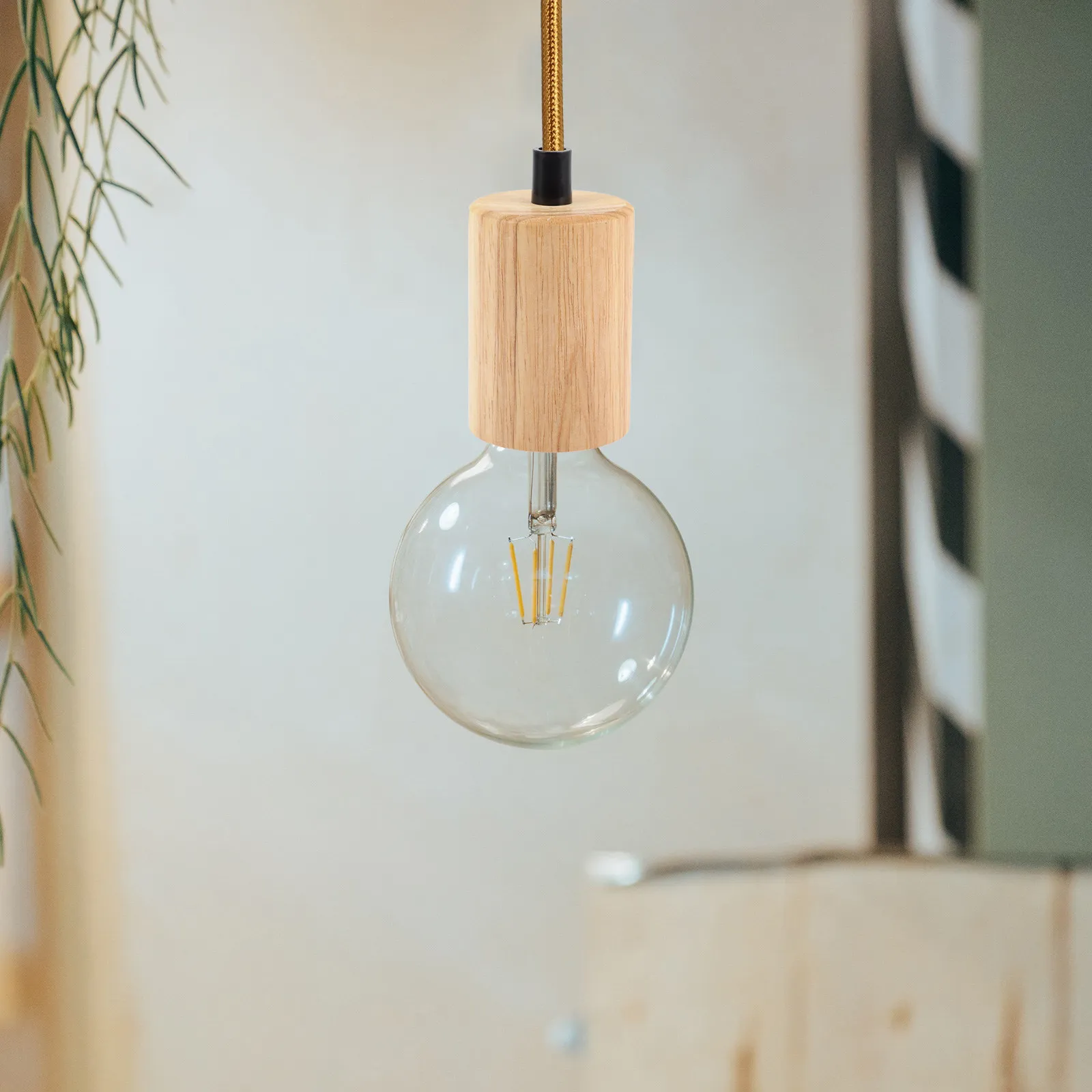 

Lamp Holder E27 Base Wooden Hanging Lights Socket Chandelier Light Bulb Adapter Holder for Coffee Shop Home Lighting