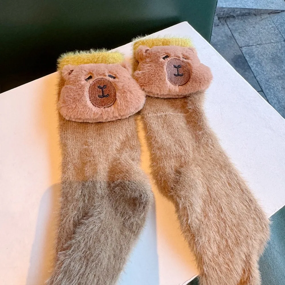 Sweet Cartoon Animal Capybara Knitted Long Socks Gift Students Plush Mid Tube Socks Anti-slip Creative Floor and Home Socks