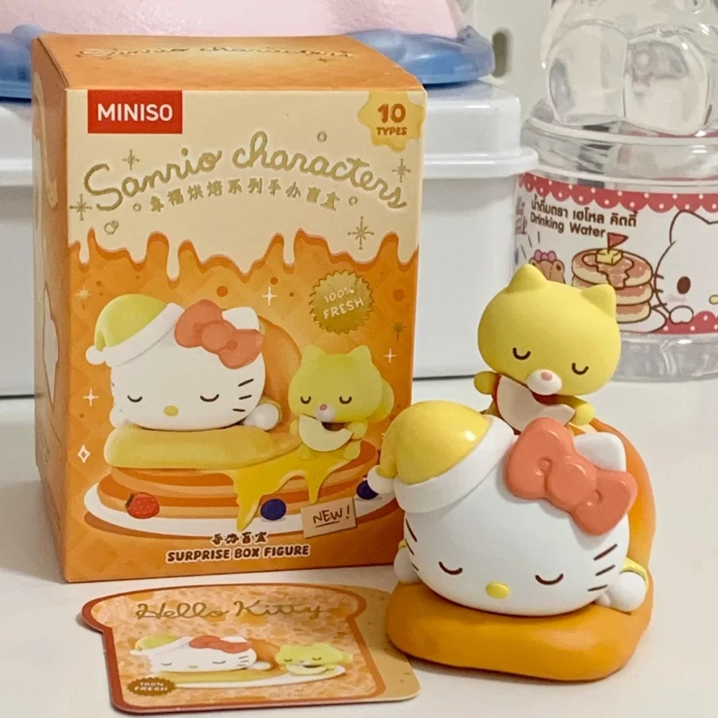 Miniso Sanrio Happy Baking Series صندوق أعمى الشكل - مرحبا كيتي كورومي لعبة عصرية زخرفة للفتيات صندوق هدايا غامض