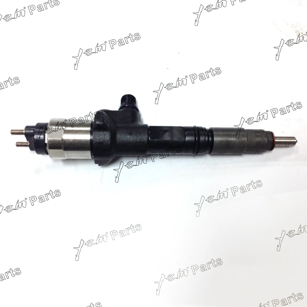 V3800 Fuel Injectors 1J500-53051 For Kubota Diesel