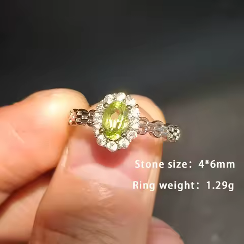 100% natural peridot ring, women's style, adjustable style, suitable for wearing at parties, copper-plated silver ring as a gift